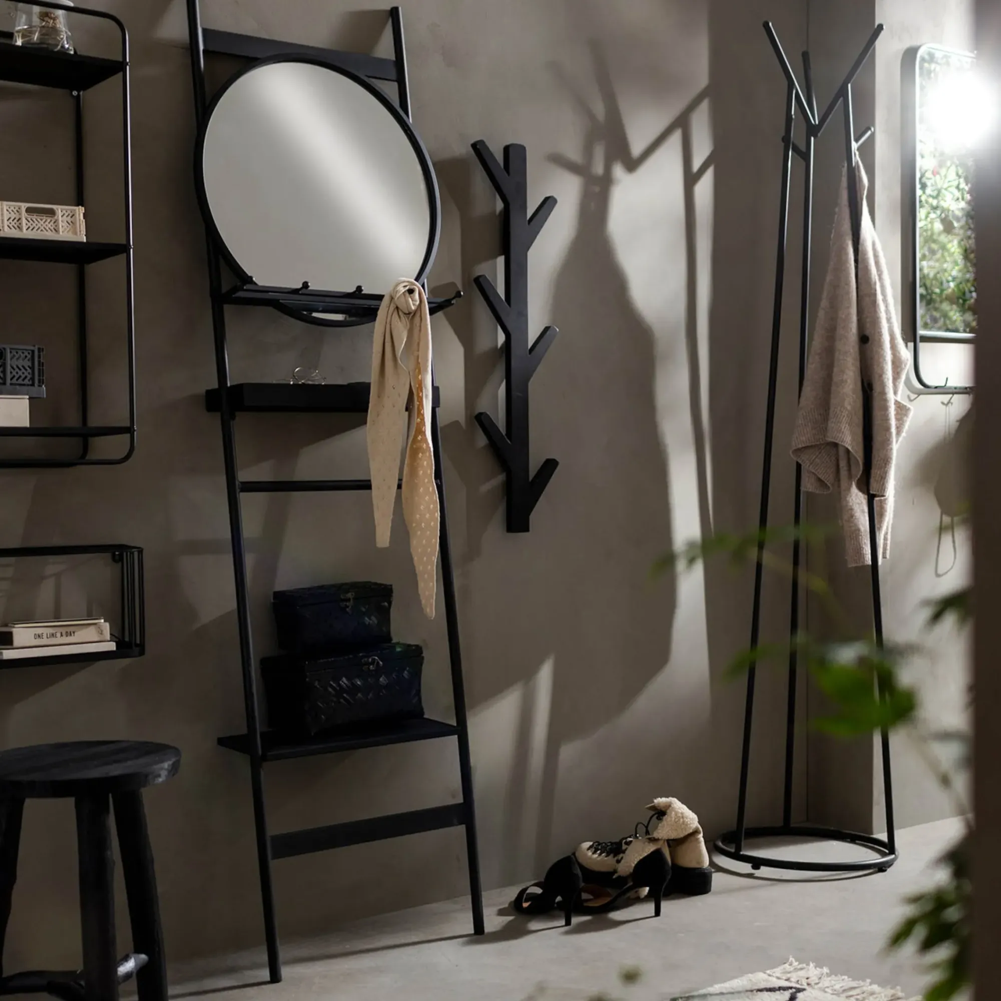 Sale Depot Rattan-Wandgarderobe Flora